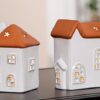 LED Kerst Huisje Stermotief - Set van 2 - Keramiek - Glanzend Wit - L8,5xB6xH11cm