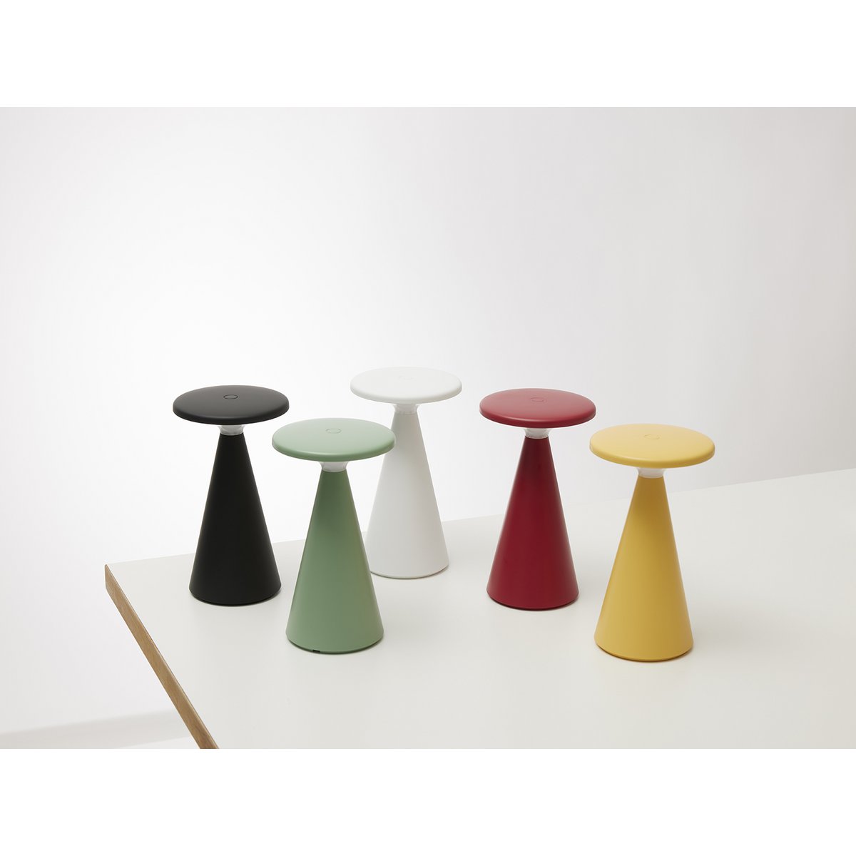 Tafellamp Nyhavn - Zacht Groen - Kunststof - Ø9,5xH21cm - Afbeelding 8